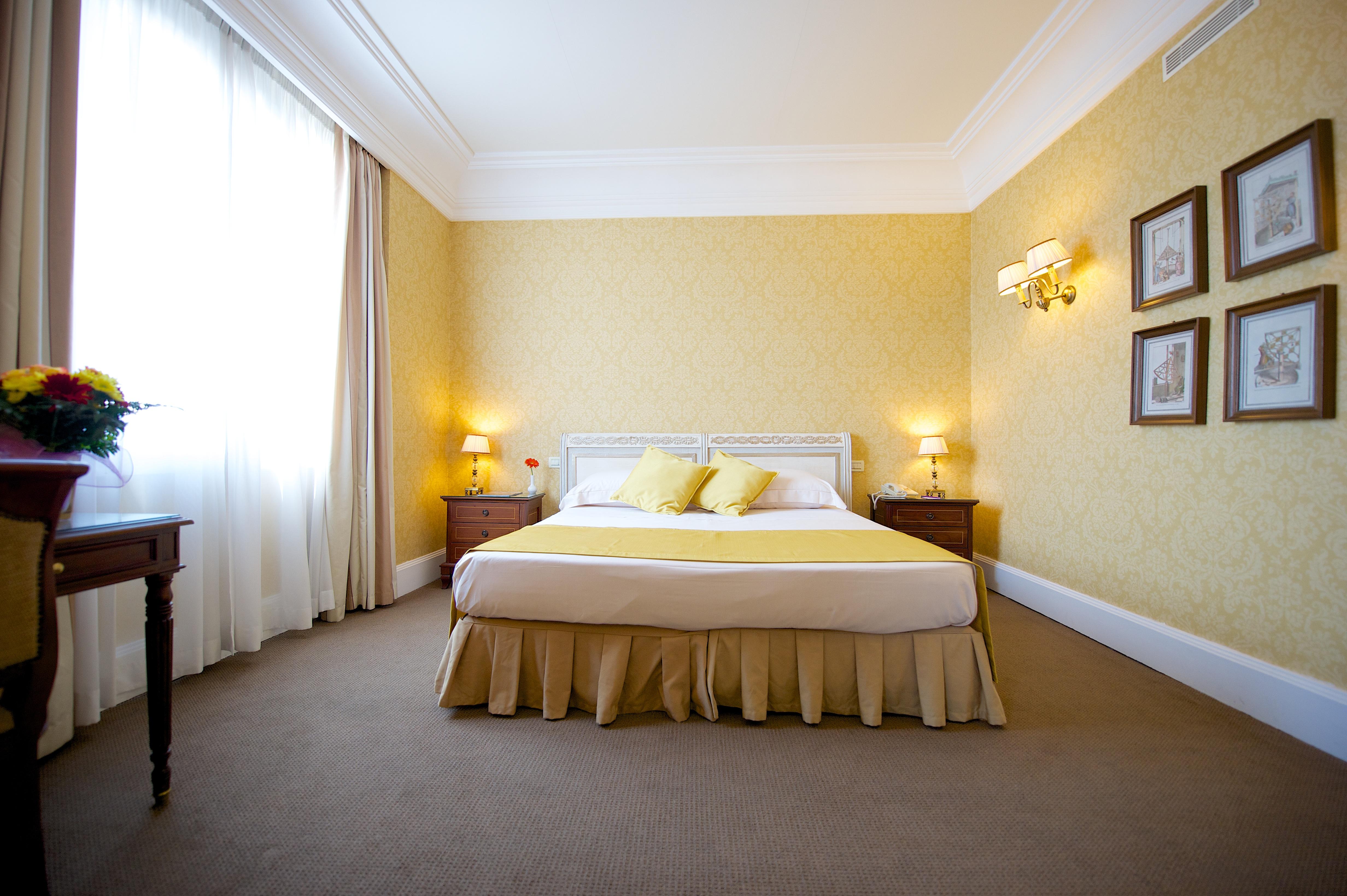 Mercure Excelsior Hotel 4*