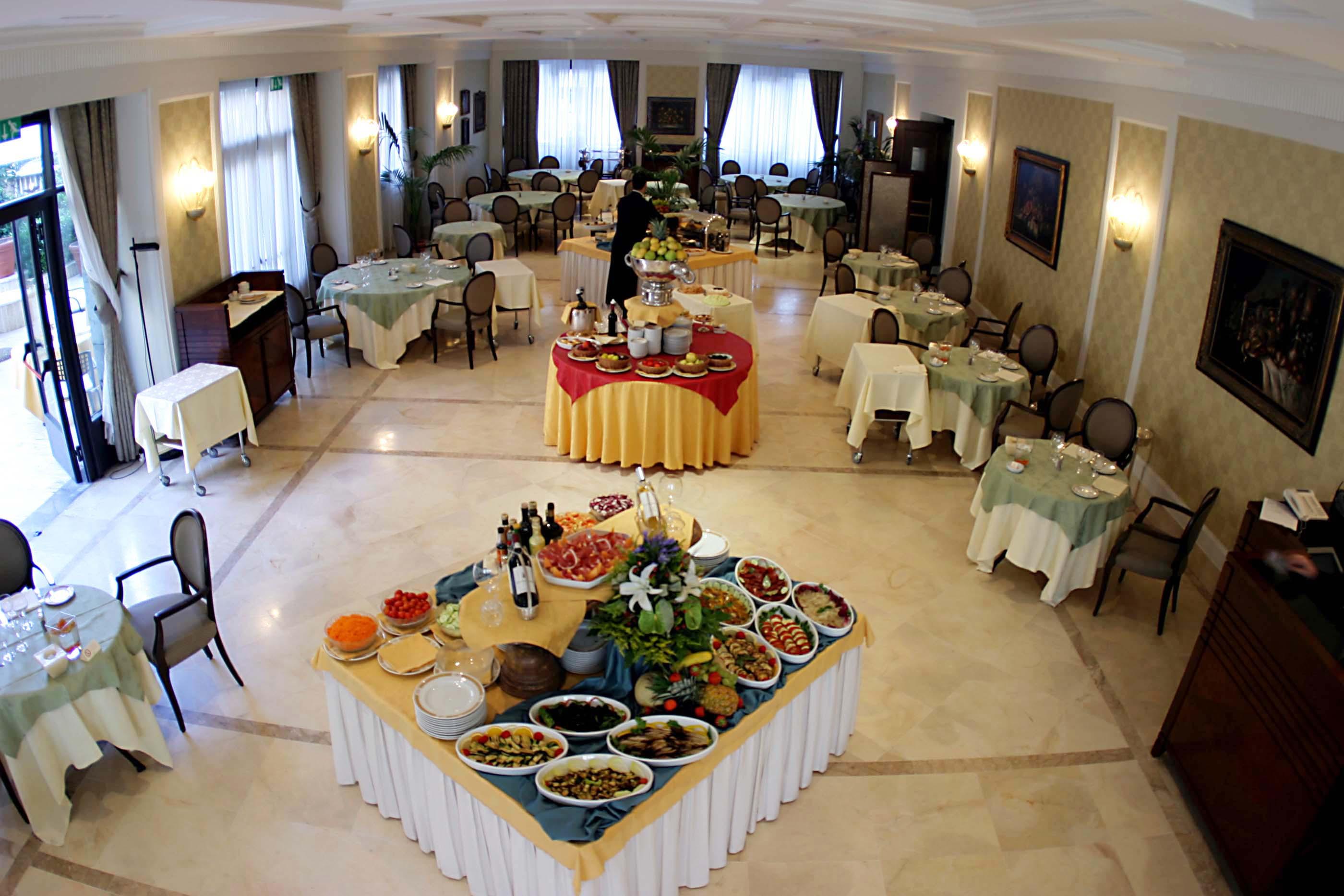 Mercure Excelsior Hotel 4*